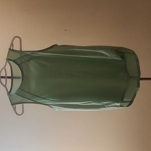 Lululemon tank top size 4